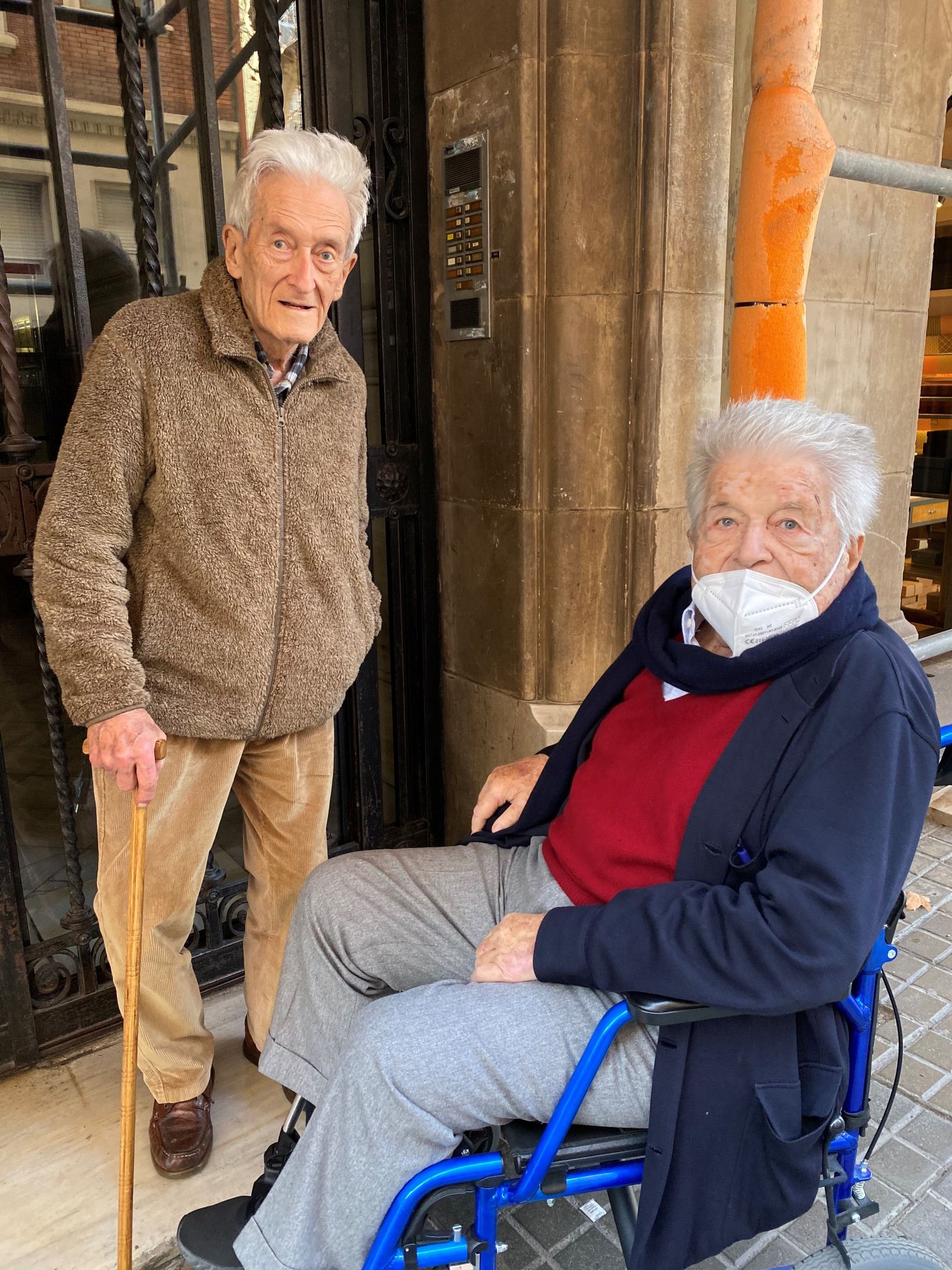 Encuentro entre Dr. Joan Uriach y Dr. Josep Danon